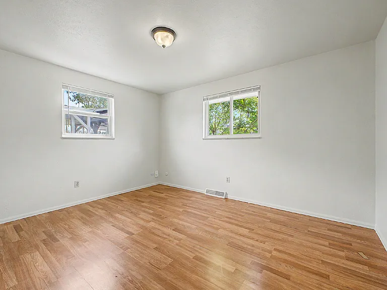 2519 Danbury Dr — Photo 17