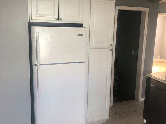 4th image of 5735 Drexel St