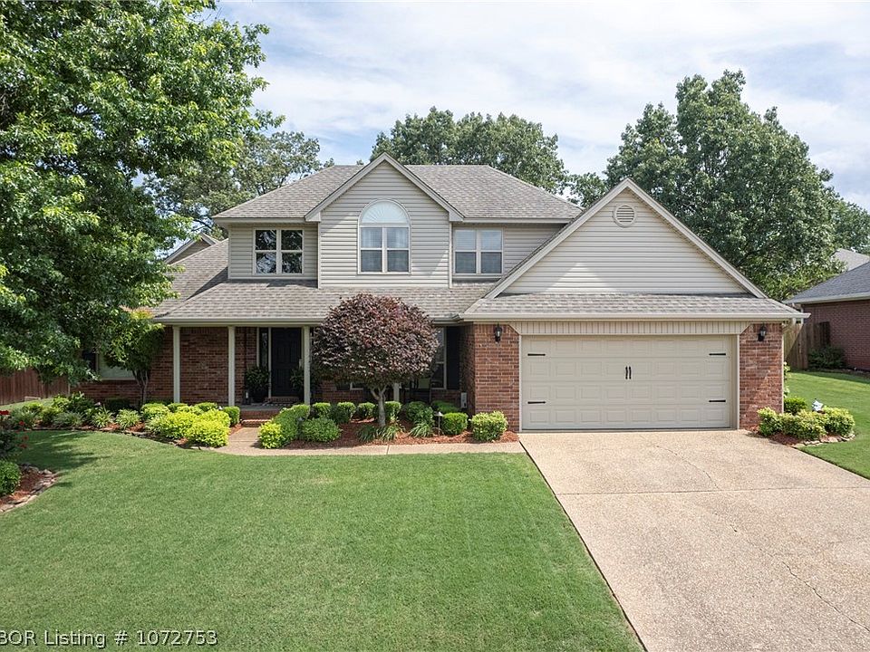 1st image of 1820 Heritage Dr