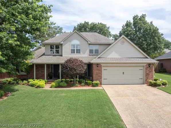 1820 Heritage Dr, Van Buren, AR 72956
