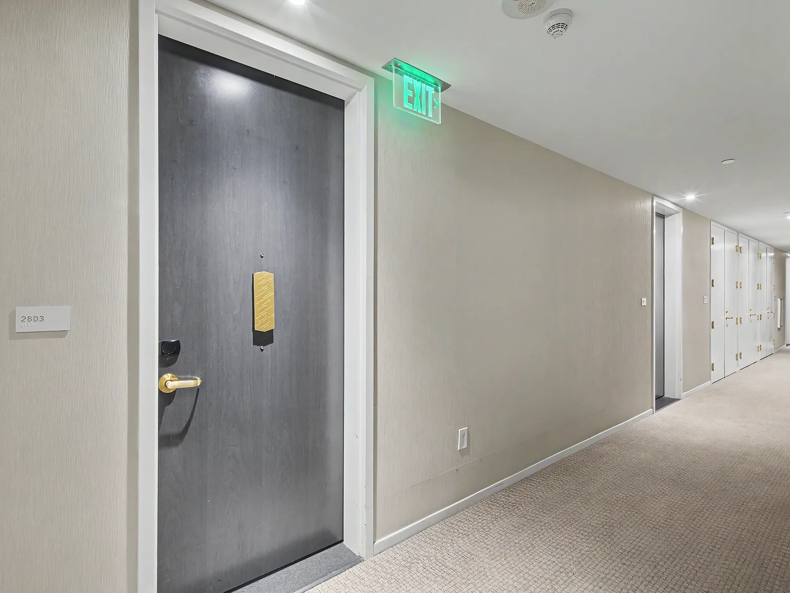 1 bed, 920 sqft, $3,950 — Photo 4