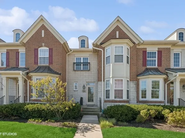 735 Central Ave, Deerfield, IL 60015