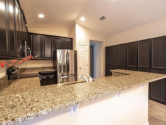 5th image of 34333 Alameda Dr