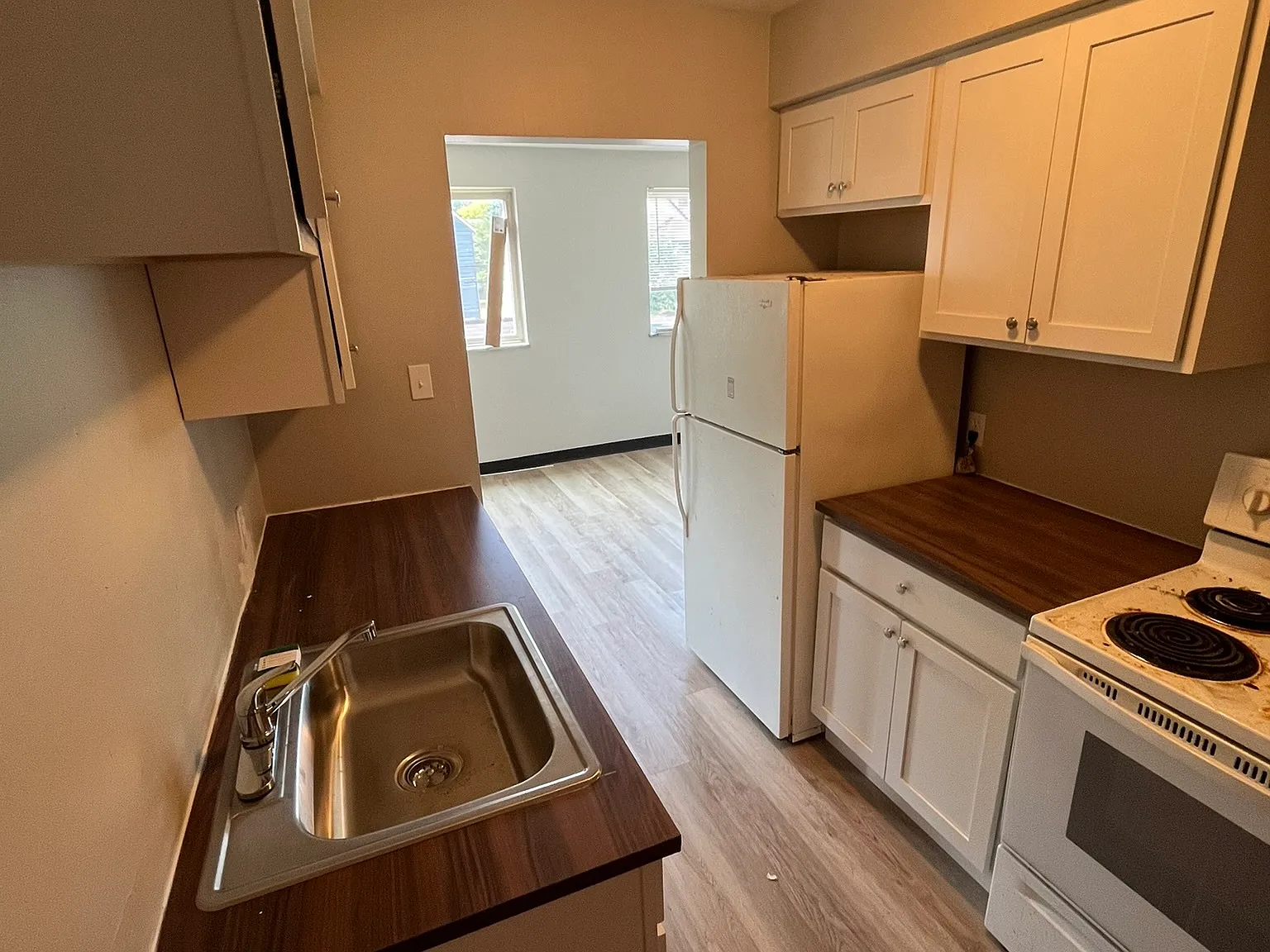 17731 Lakeshore Blvd — Photo 3