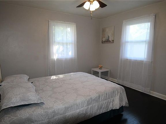 5th image of 3758 Wayne Cir #A