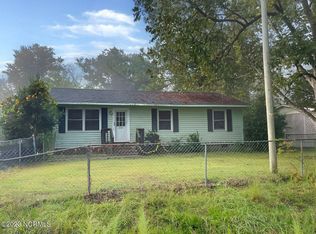 2905 Magnolia Dr, New Bern, NC 28562
