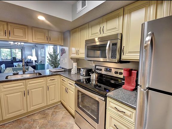 3rd image of 250 Maison Dr. #C-8