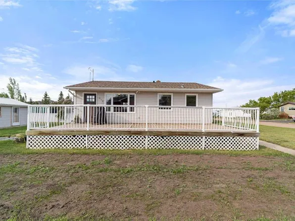 5302 S 49th St, Daysland, AB T0B 1A0