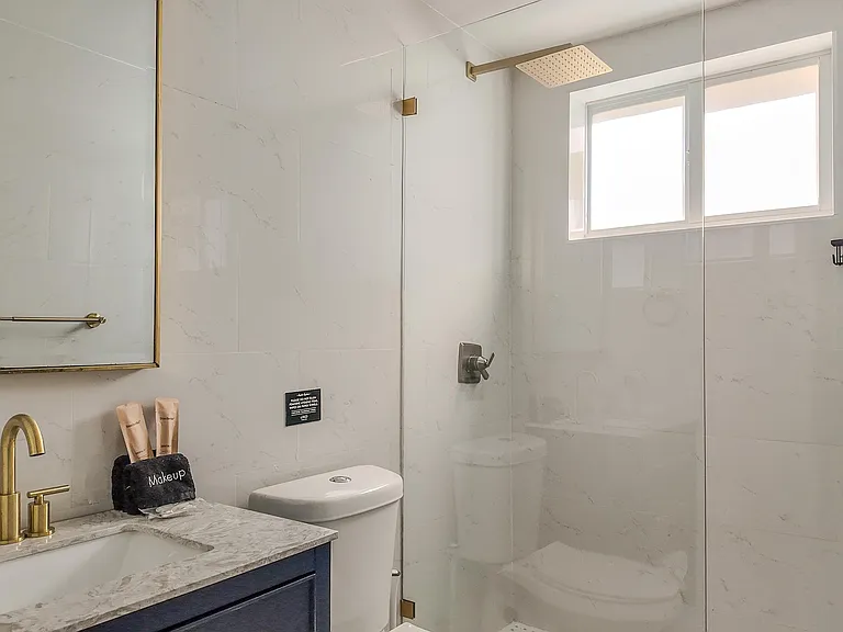 1029 79th St #1 — Photo 3