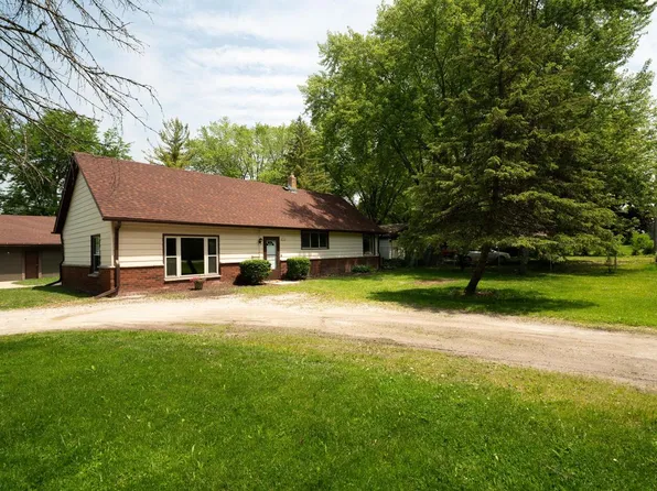 28248 North Lake DRIVE, Waterford, WI 53185