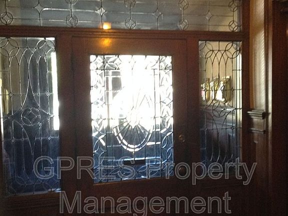 3rd image of 425 S Aiken Ave #2