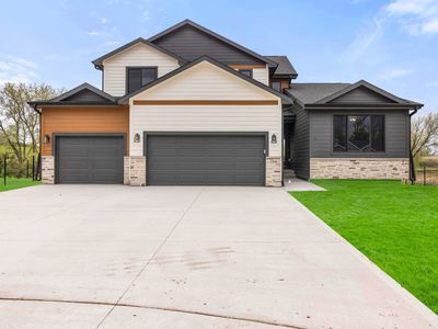 366 Napoli Ave, West Des Moines, IA, 50266
