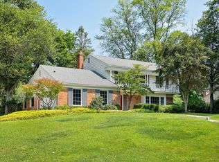 22854 Shagbark Dr, Beverly Hills, MI 48025