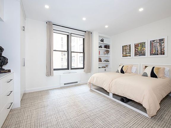 5th image of 1040 Park Ave #7E