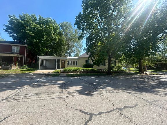 4th image of 202 3rd St