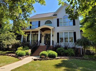 405 Crossway Ln, Holly Springs, NC 27540