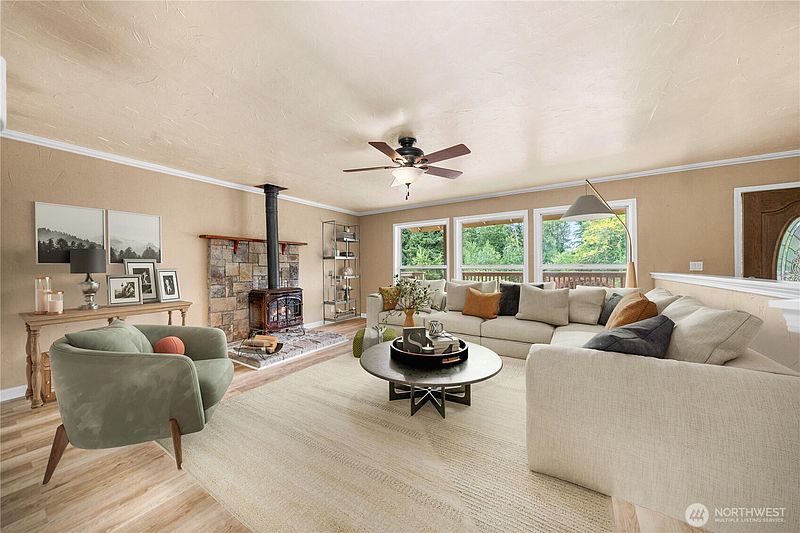 4th image of 13604 Vail Road SE
