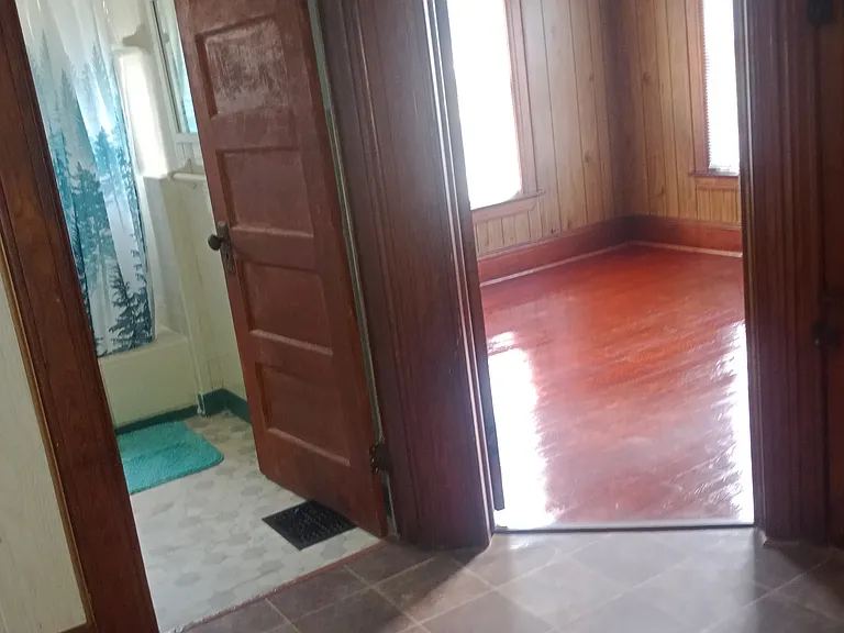2706 Midland Ave — Photo 53