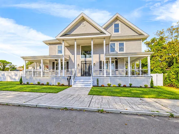 123 E Cedar Ave, Somers Point, NJ 08244