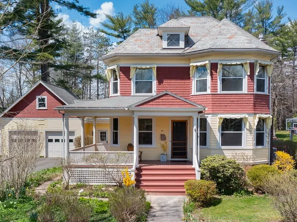24 Massasoit St, Northampton, MA 01060