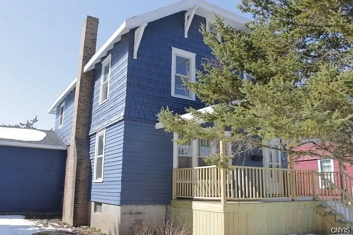 360 S Indiana Ave — Photo 4