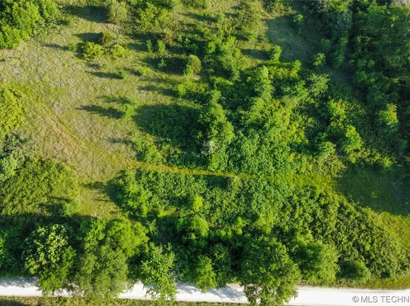 2 Blue Branch Rd, Bennington, OK 74723