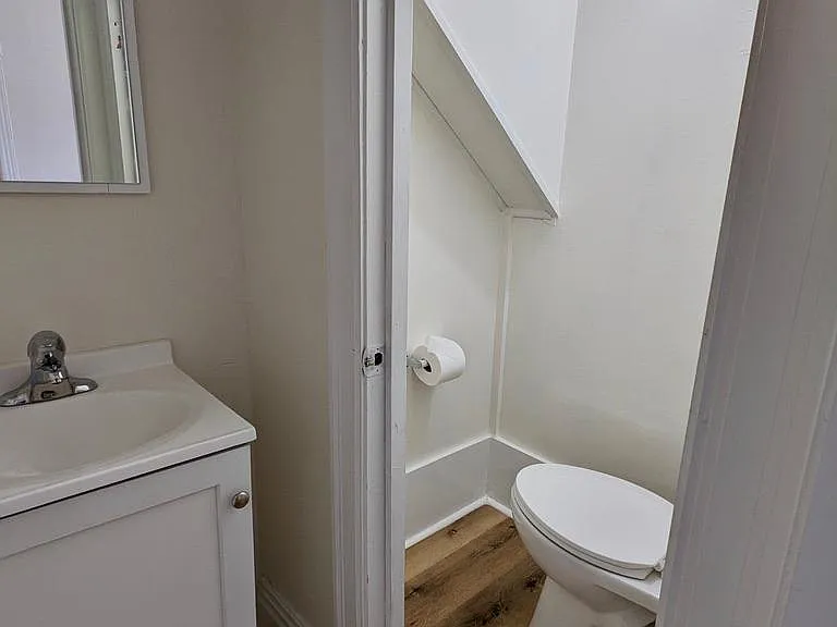 1712 Sherman Ave — Photo 10