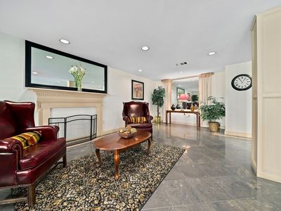 28 9th St APT 308, Medford, MA, 02155
