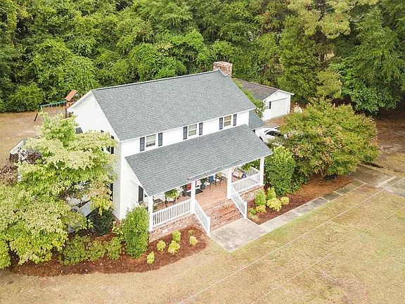 3rd image of 1204 Oak Commons Dr