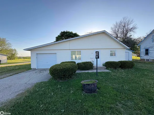 128 S West St, Latimer, IA 50452