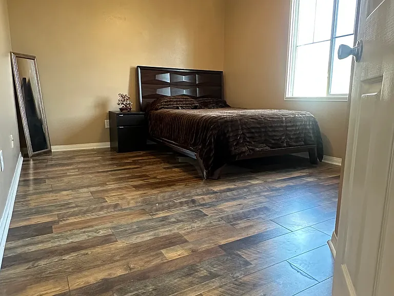 1305 Util Cir — Photo 7