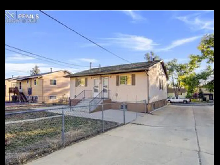 1318 Westend Ave — Photo 5