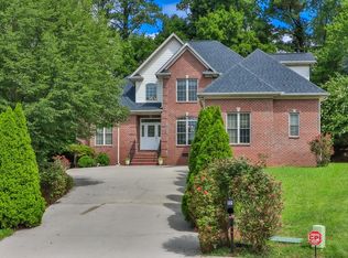 221 Rothesay Ln, Knoxville, TN 37909