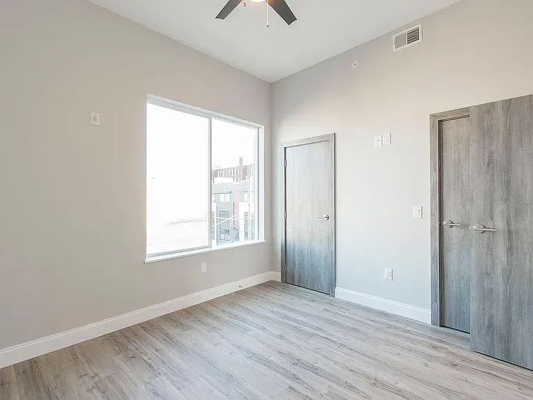 1805 N 6th St #3 — Photo 8