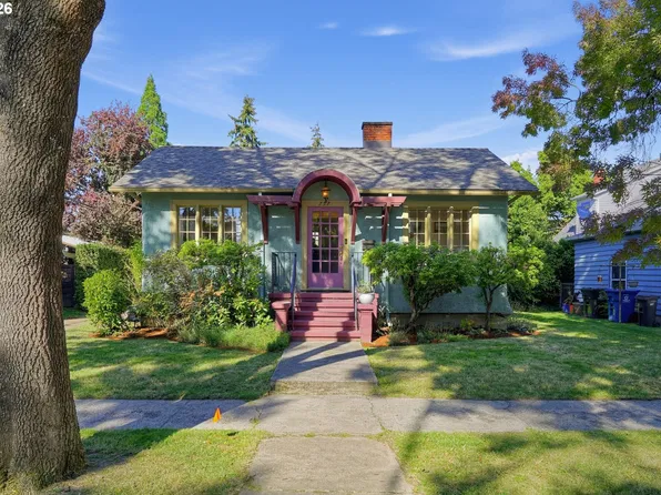 757 South St NE, Salem, OR 97301
