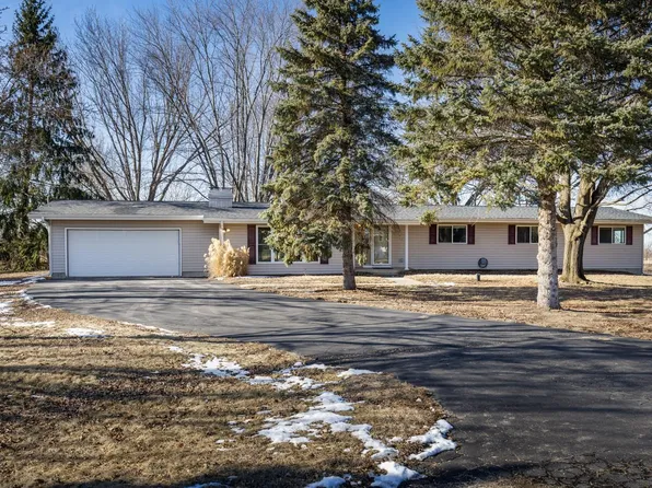 N8793 Cloverleaf Ln, Elkhorn, WI 53190