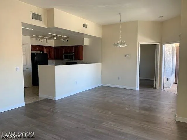 2 bed, 2.0 bath, 1121 sqft, $1,500 — Photo 4