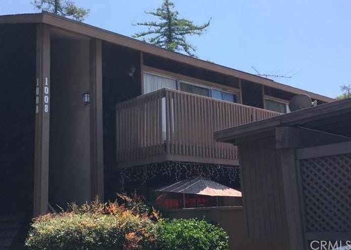 2nd image of 1008 Cabrillo Park Dr APT F