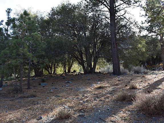 3rd image of Desert View Dr