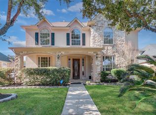 2104 Windy Shores Dr, Pearland, TX 77584