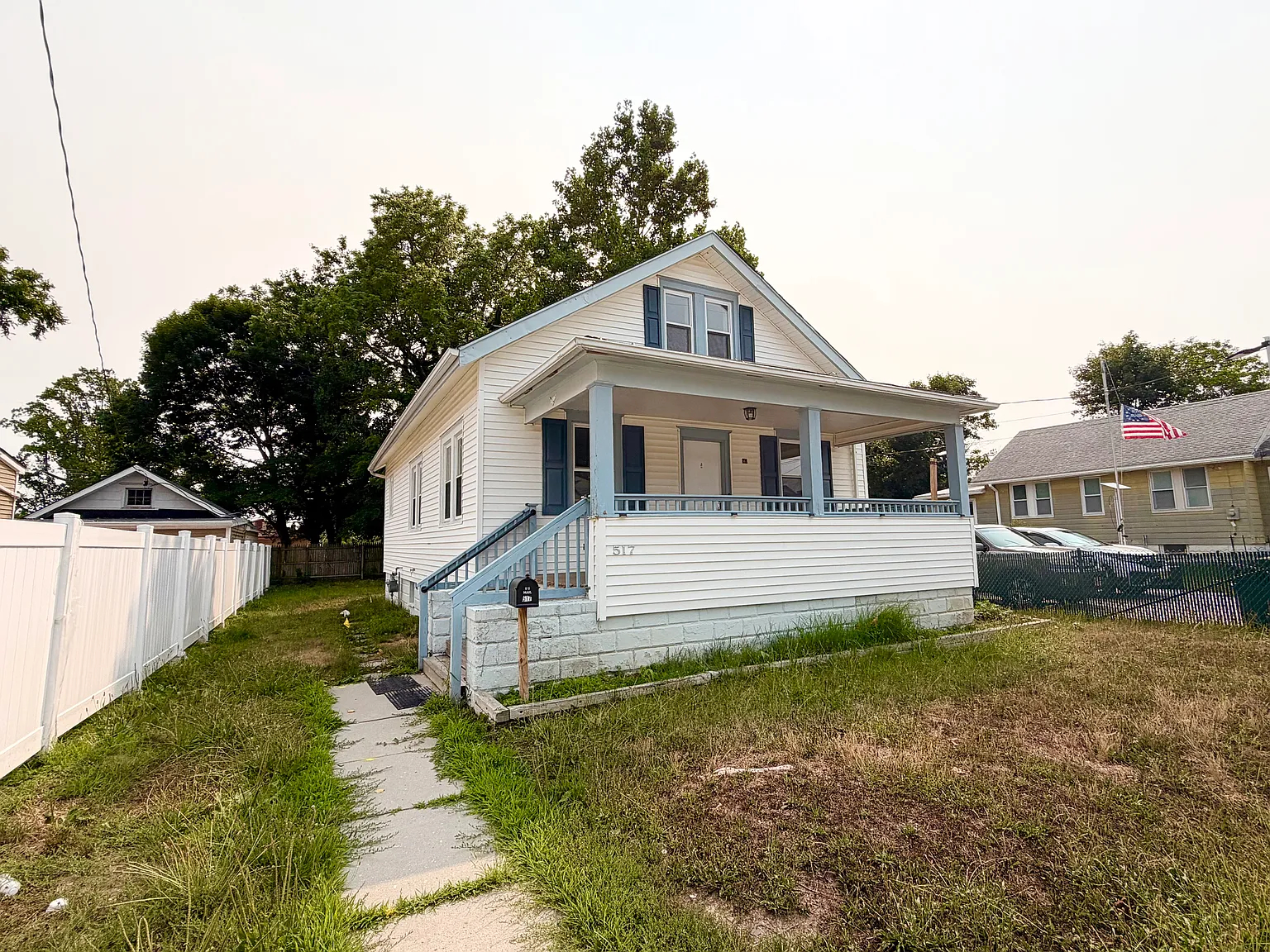 3 bed, $2,395 — Photo 1