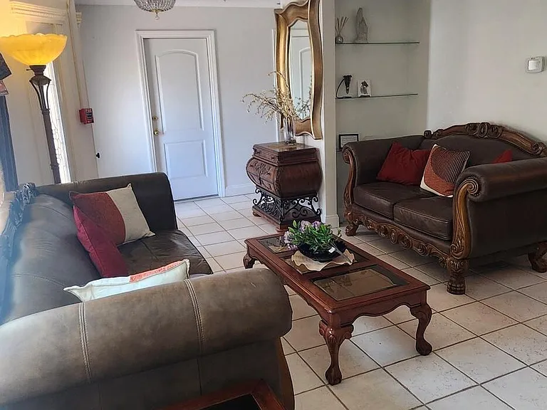 610 Palm Dr — Photo 5