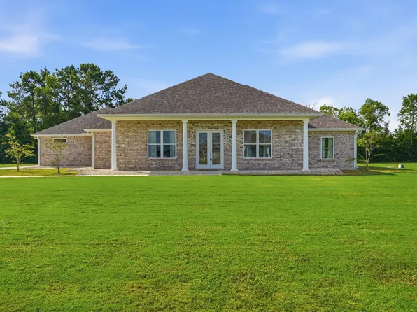 387 Liberty Dr, Leesville, LA 71446