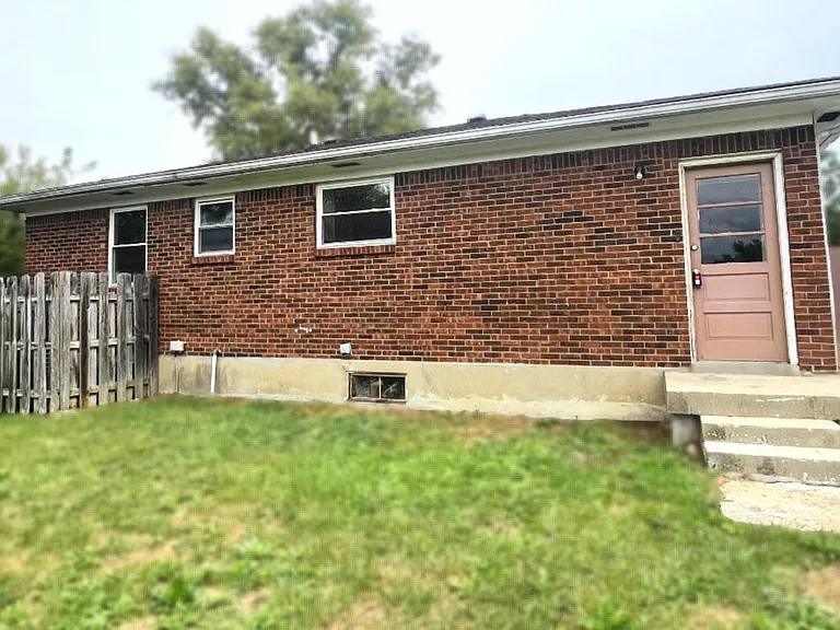 4920 Stokes Ct — Photo 3