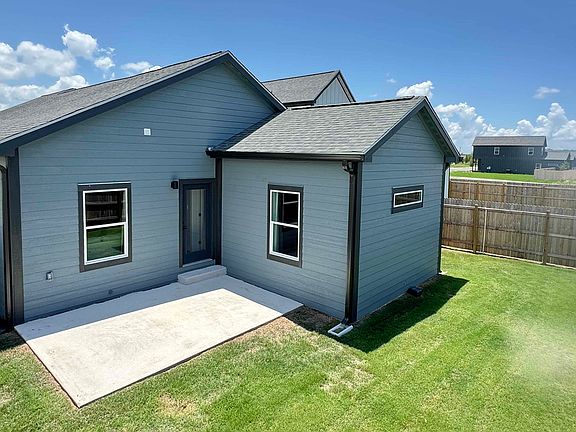 Chorus Model - Exterior Rear