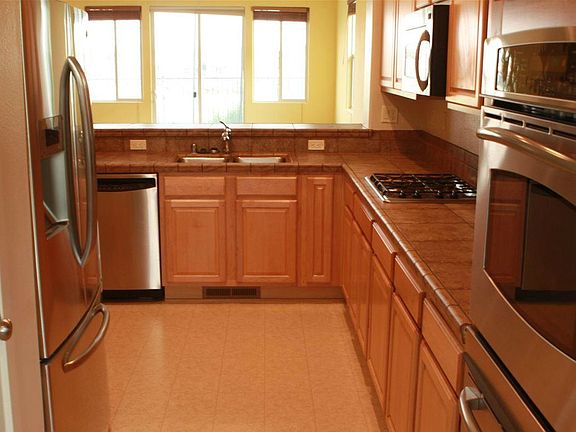 5th image of 1091 Turnberry Dr