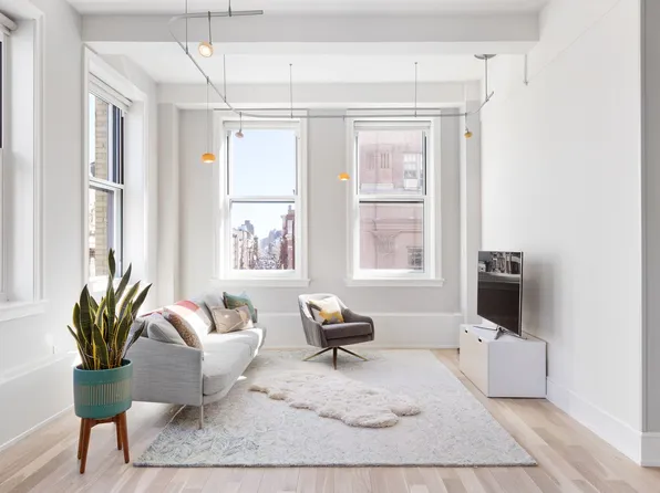 161 Grand Street image 1 of 9