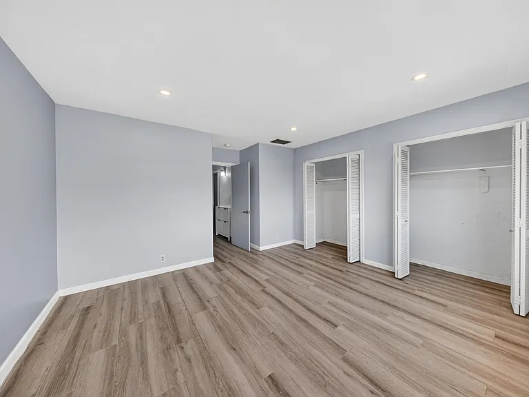 505 NE 20th Ave #209 — Photo 13