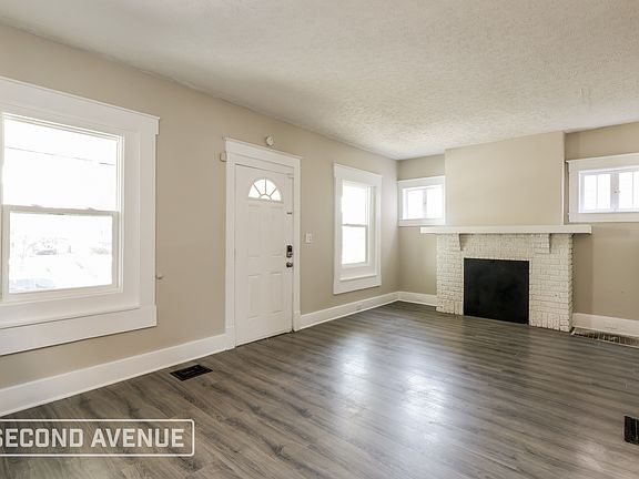 4th image of 646 S 43rd St
