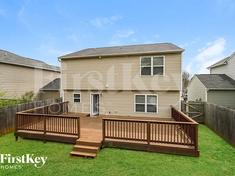 9017 Sharpes Cir — Photo 16